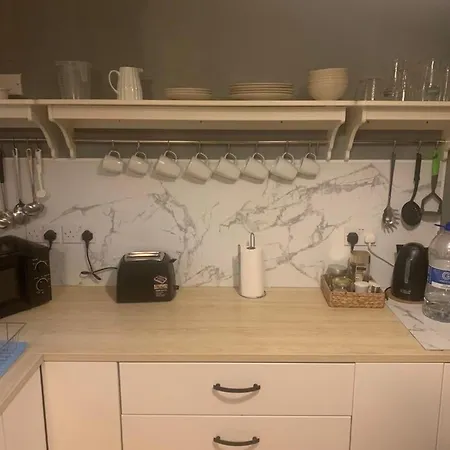 Kate's Rest Bed & Breakfast 3*