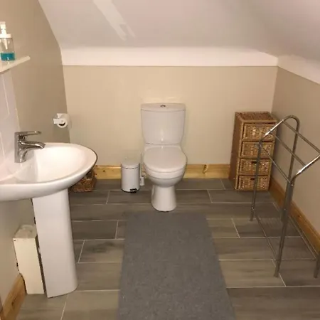 فندق مبيت وإفطار Kate's Rest كيلكيني